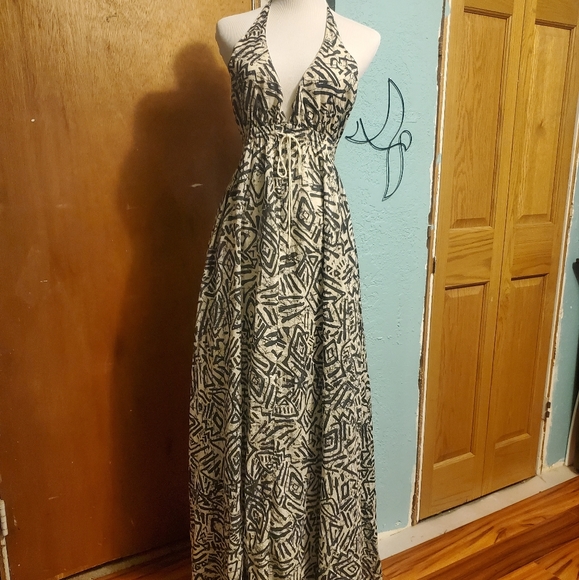 Billabong Dresses & Skirts - Billabong Halter Maxi Dress